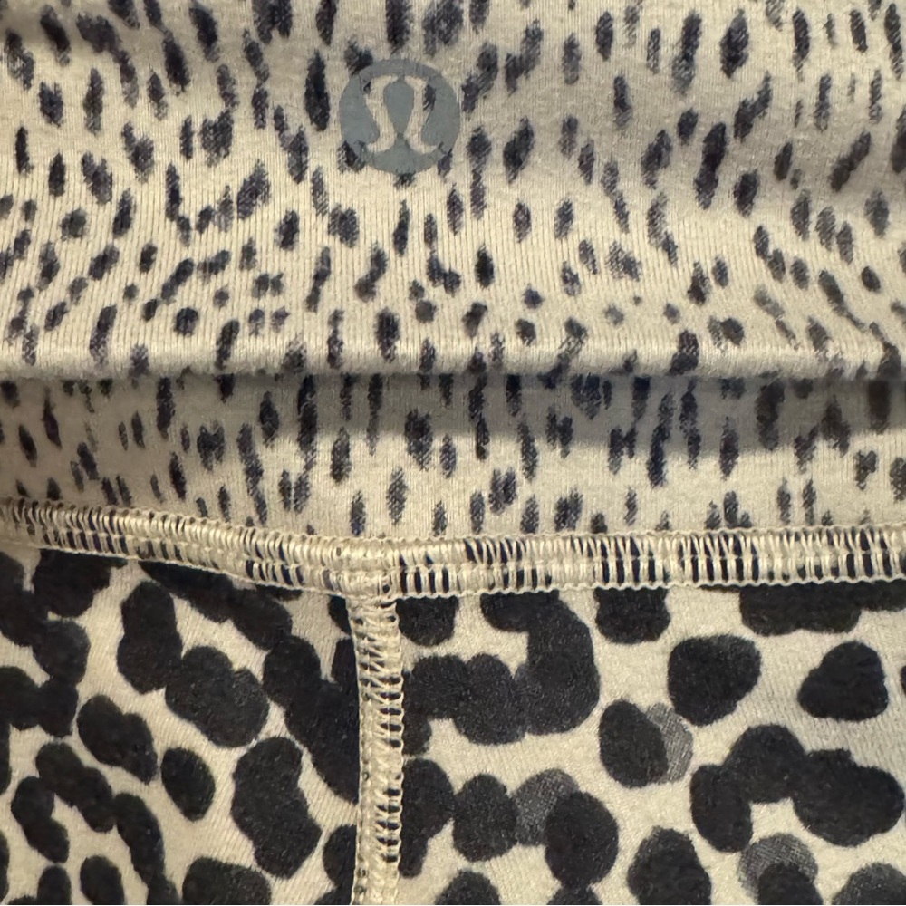 Lululemon Athletica Cream and Black Animal Print Cropped Leggings - 4 - Picture 2 of 3